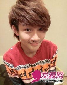 秃鬓角明星,风采依旧，魅力不减